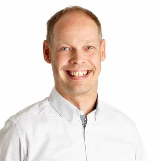 valmentaja Veijo Hämäläinen kuvassa