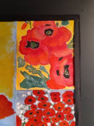 Unikot ovat brittiläisessä kulttuurissa surun kukkia. Tämä työ on omistettu Godfreyn isälle.