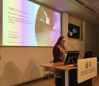 Jenni Lares kertoo kestikievarilainsäädännöstä