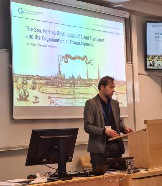 Niels Petersen pohtii satamia maa- ja vesiliikenteen solmukohtana