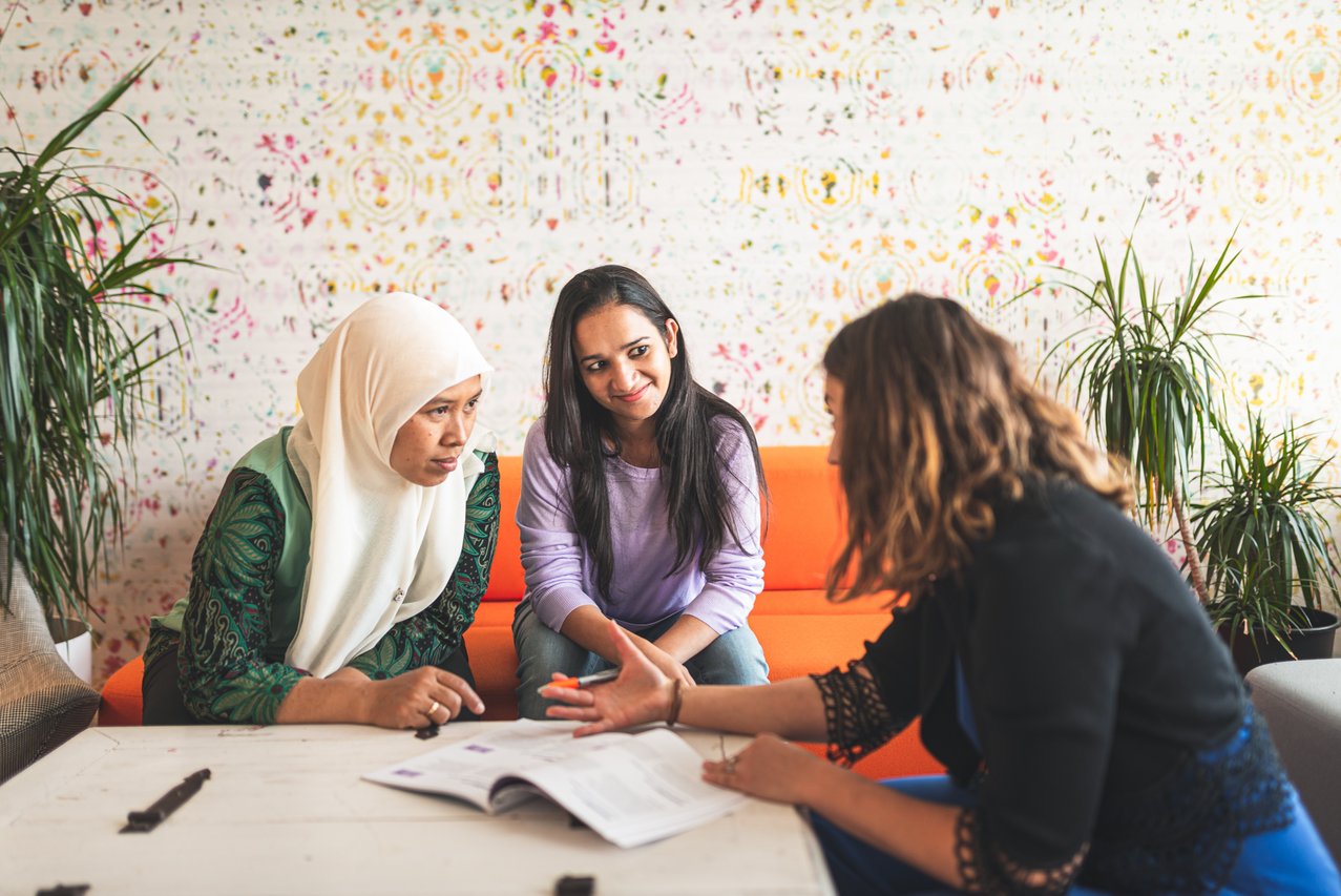 People making plans for mentoring.