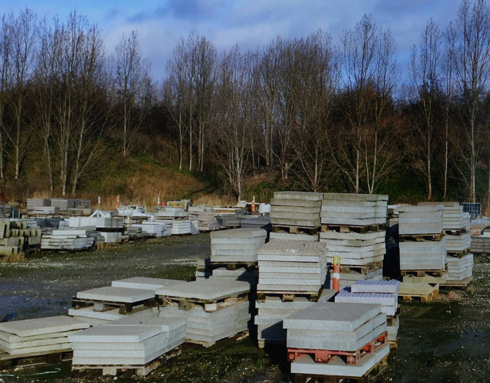 Kuva Kööpenhaminan kaupungin vanhojen julkisivulaattojen varastosta