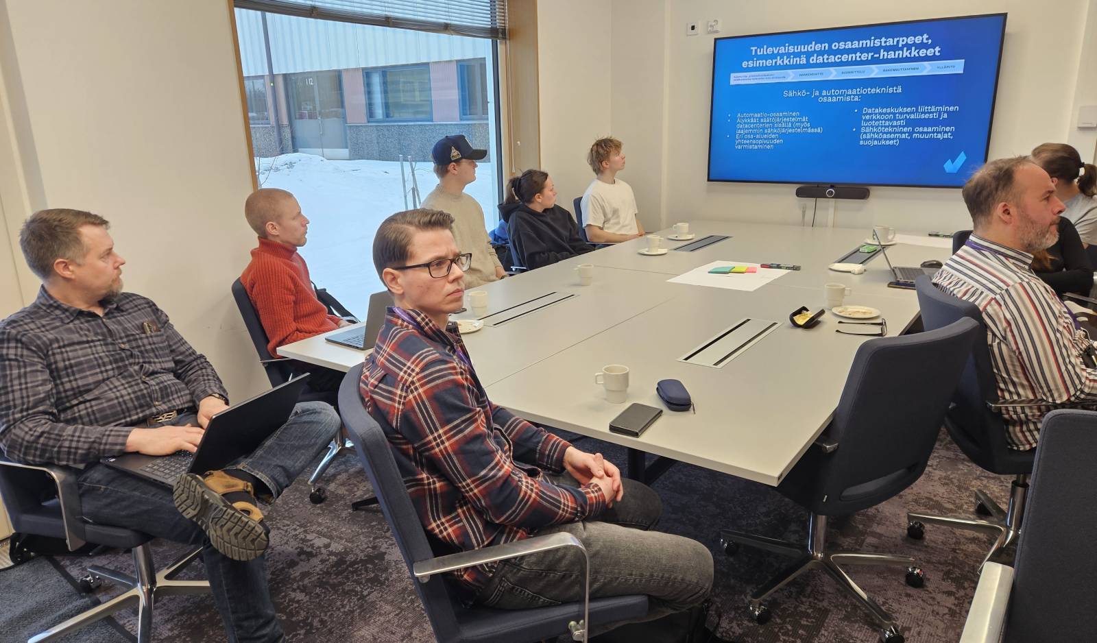 Kuva työpajaan osallistuvista