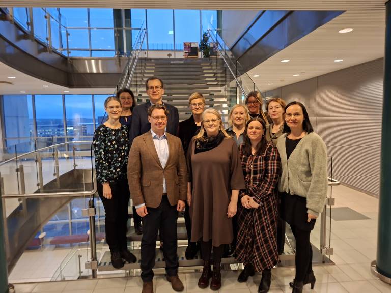 Ohjausryhmän jäseniä